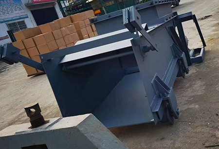 往复式给煤机GLW330-7.5