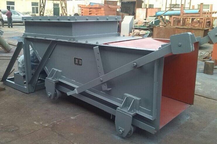 带漏斗和带调节闸门的K型往复式给煤机